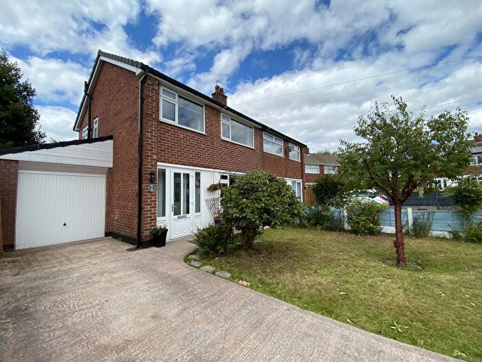 3 Bedroom Semi-Detached House For Sale In Penrith Close, Partington, M31