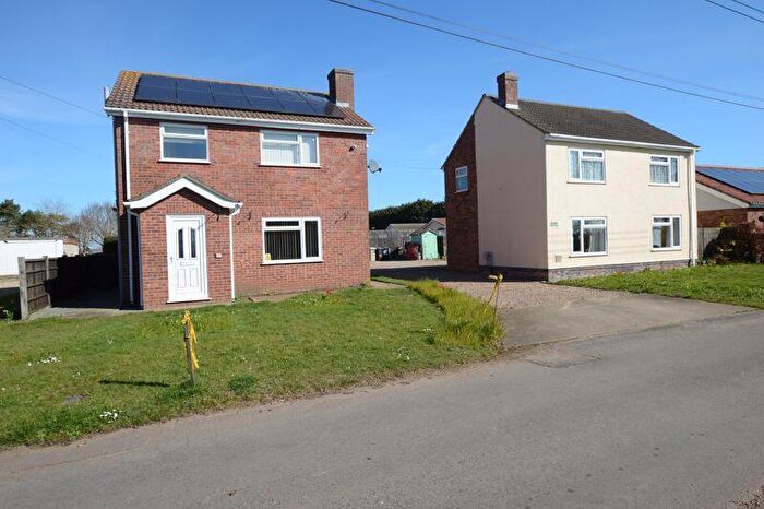 6 Bedroom Detached House For Sale In & Hawthorn Hill, Dogdyke, LN4