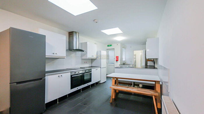 7 Bedroom Terraced House To Rent In Croydon Road, Selly Oak, Birmingham, B29