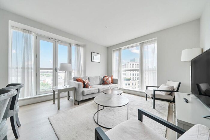 2 Bedroom Apartment To Rent In Westferry Circus, E14