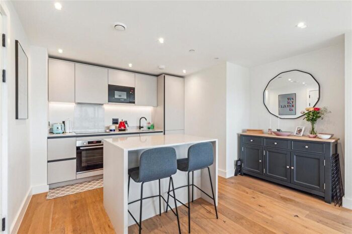 2 Bedroom Apartment For Sale In Irene House, Balham High Road, London, SW12