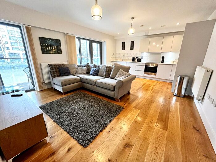 2 Bedroom Apartment To Rent In City Centre, Bridge Quay, BS1