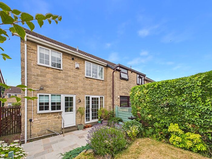 3 Bedroom End Of Terrace House For Sale In Stafford Close, Dronfield Woodhouse, Dronfield, Derbyshire, S18