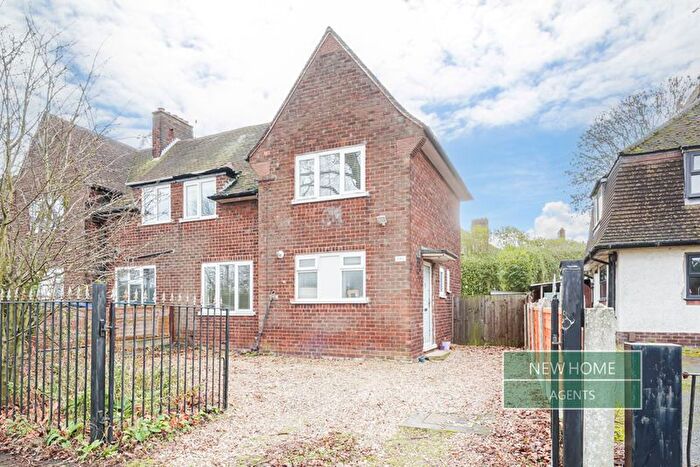 3 Bedroom Semi Detached House For Sale In Altrincham Rd, Wythenshawe, Manchester, M23