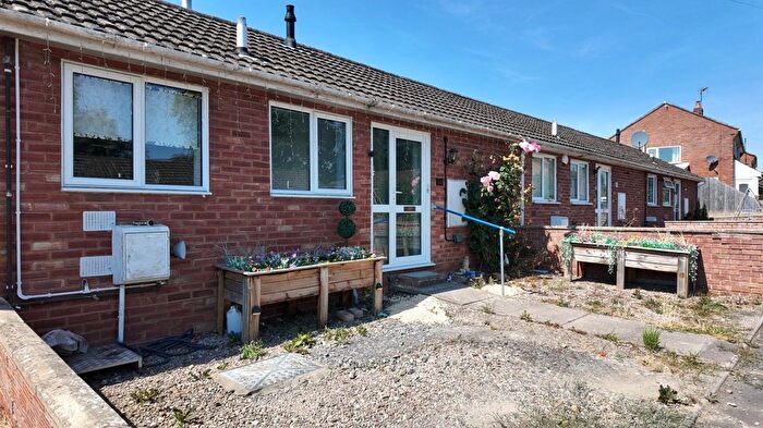 2 Bedroom Bungalow To Rent In Silurian Close, Leominster, HR6