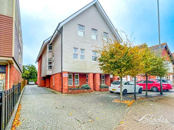 2 Bedroom Apartment To Rent In Lymington Road, Highcliffe, Christchurch, BH23
