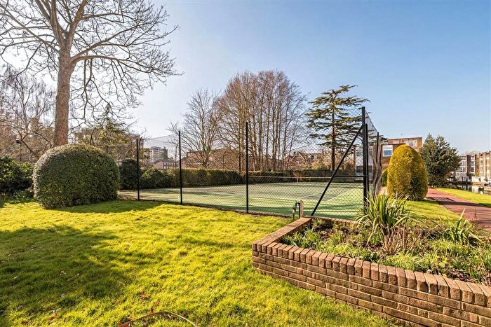 4 Bedroom Terraced House To Rent In Thameside, Teddington, TW11