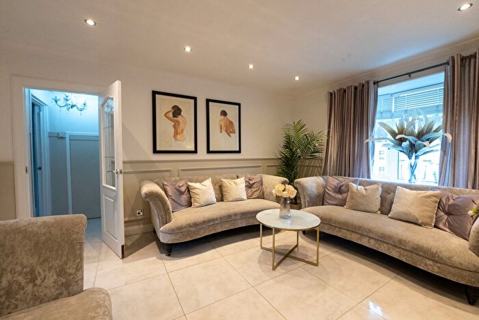 3 Bedroom Terraced House For Sale In Gayne Drive, Glenboig, Coatbridge, ML5