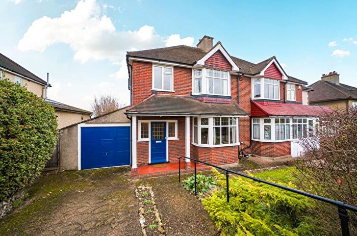 3 Bedroom Semi Detached House For Sale In Coningsby Road, South Croydon, CR2
