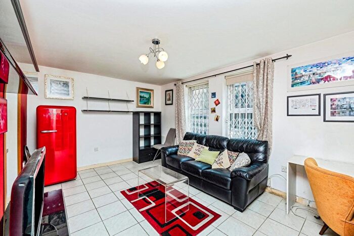 1 Bedroom Flat To Rent In Leroy Street, London, SE1