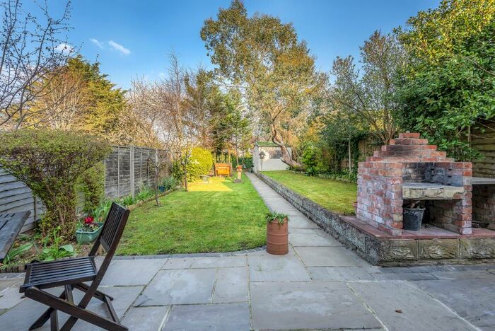 3 Bedroom Semi-Detached House To Rent In Botley, Oxford, OX2