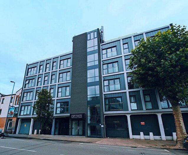 1 Bedroom Flat To Rent In Windsor House High Street Kings Heath., B14