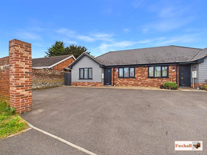 2 Bedroom Semi-Detached Bungalow For Sale In Ballater Close, Ipswich, IP1