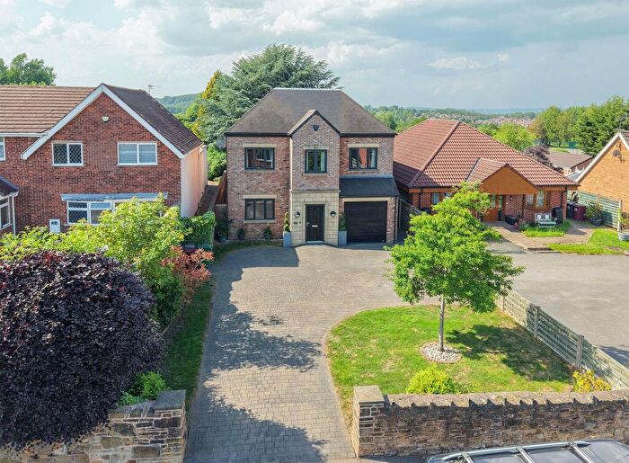 6 Bedroom Detached House For Sale In Nethermoor Road, New Tupton, S42