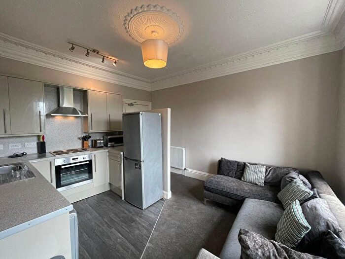 4 Bedroom Flat To Rent In Bell Street, Dundee, DD1