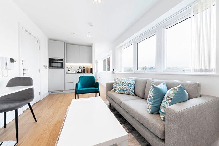 1 Bedroom Flat To Rent In Laporte Way, Luton, LU4