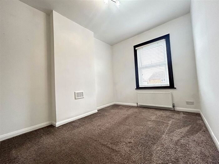 2 Bedroom End Of Terrace House To Rent In Key Road, Clacton-On-Sea, CO15