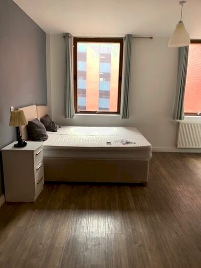 Studio To Rent In Moorfields, Liverpool, Merseyside, L2