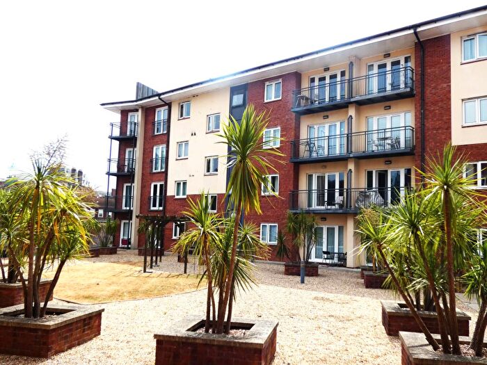 2 Bedroom Apartment To Rent In Constantine House, New North Road, Exeter, EX4