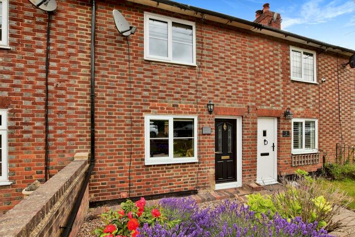 2 Bedroom Terraced House For Sale In Heath Road, East Farleigh, Maidstone, Kent, ME15