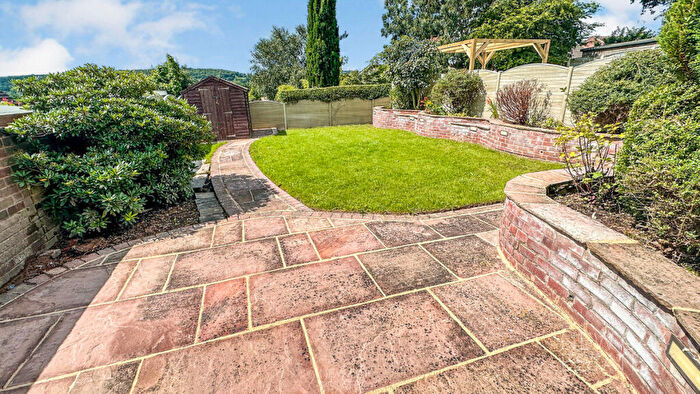 3 Bedroom Semi-Detached House To Rent In Ridd Way, Wingerworth, S42