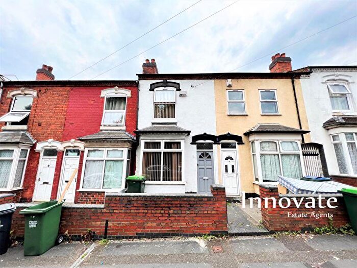 3 Bedroom Terraced House To Rent In Woodlands Street, Smethwick, B66