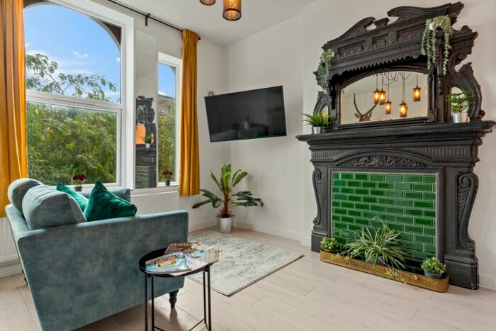 1 Bedroom Apartment To Rent In Sandgate Road, Folkestone, CT20