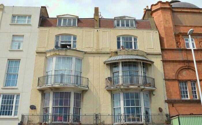 1 Bedroom Flat To Rent In Pelham Place, Hastings, East Sussex, TN34