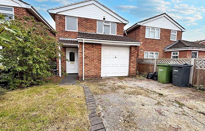 3 Bedroom Detached House To Rent In Chichester Close, Hedge End, SO30