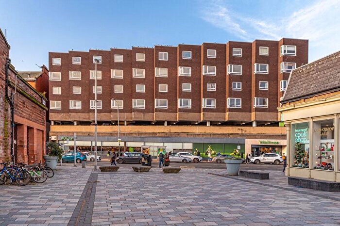 3 Bedroom Apartment For Sale In Byres Road, Dowanhill, Glasgow, G12