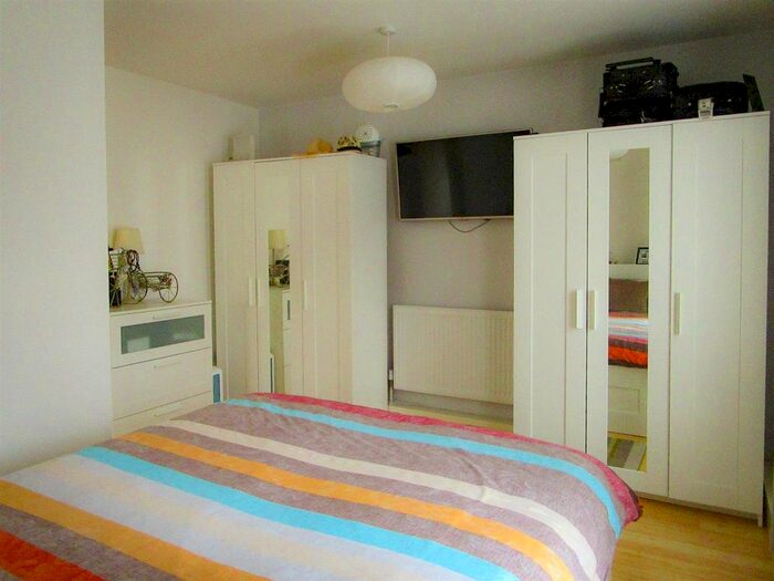 1 Bedroom Flat To Rent In Odessa Road, London, E7