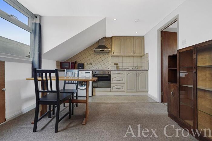 1 Bedroom Flat To Rent In Grosvenor Avenue, Canonbury, N5
