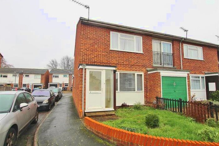 1 Bedroom Flat To Rent In Knaphill, GU21