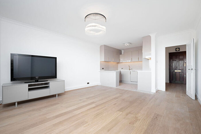 1 Bedroom Property To Rent In Cavendish House, Wellington Road, St Johns Wood, London, NW8
