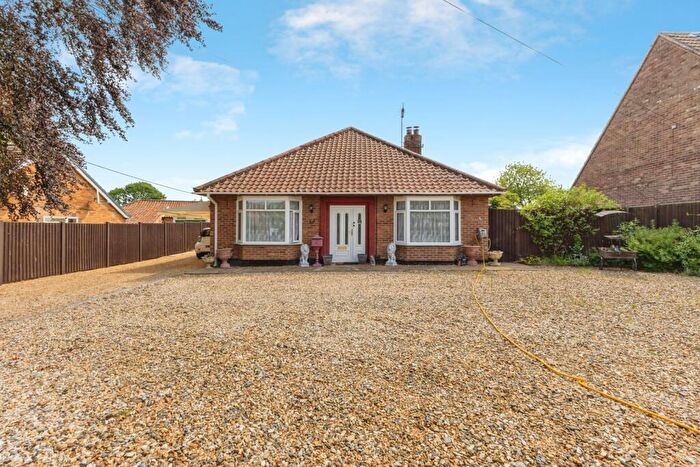 3 Bedroom Bungalow For Sale In Dereham Road, Watton, Norfolk, IP25