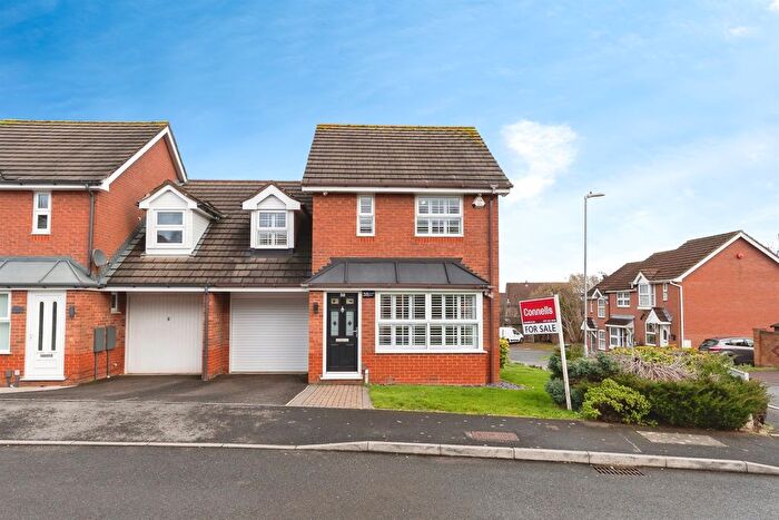 3 Bedroom Detached House For Sale In Lacock Drive, Barrs Court, Bristol, BS30