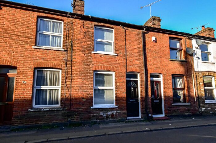 2 Bedroom House To Rent In Station Road, Marlow, SL7