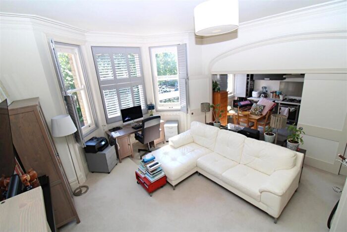 1 Bedroom Flat To Rent In Cromwell Road, Hove, BN3