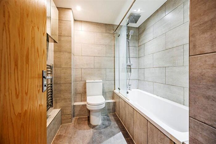 1 Bedroom Flat For Sale In Gunter Grove, London, SW10