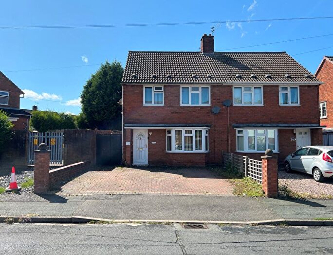 3 Bedroom Semi-Detached House For Sale In Norbury Crescent, Wolverhampton, WV4