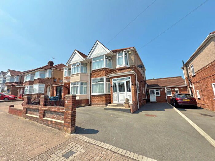 5 Bedroom Semi-Detached House For Sale In Portland Crescent, Stanmore, HA7