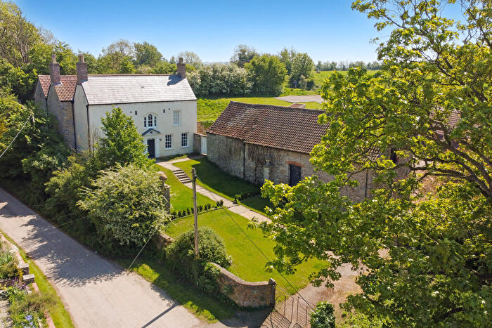 5 Bedroom Detached House For Sale In Main Road, Aust, BS35