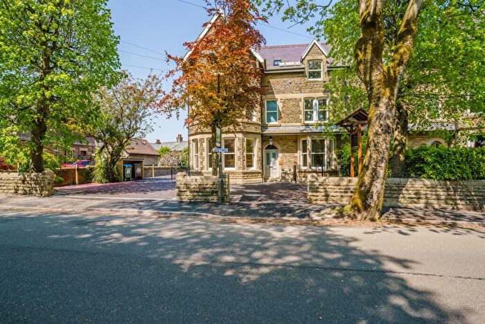 2 Bedroom Apartment For Sale In Green Lane, Flat, Buxton, SK17