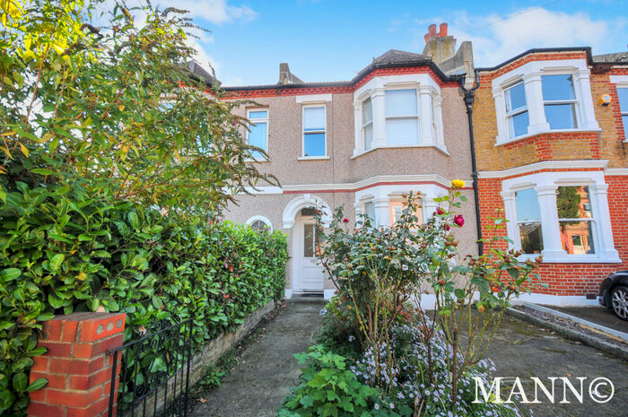 4 Bedroom House To Rent In Vancouver Road, Forest Hill, SE23