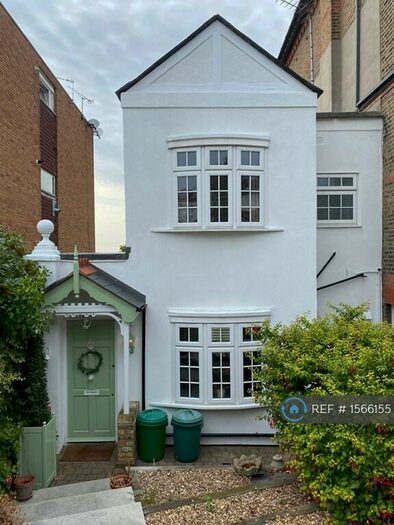 3 Bedroom Semi-Detached House To Rent In Ross Road, London, SE25