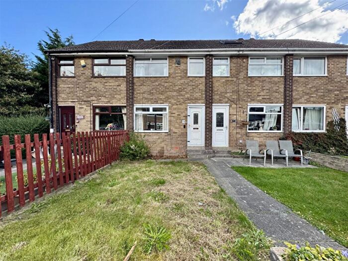2 Bedroom Terraced House For Sale In Lincroft Avenue, Dalton, Huddersfield, HD5