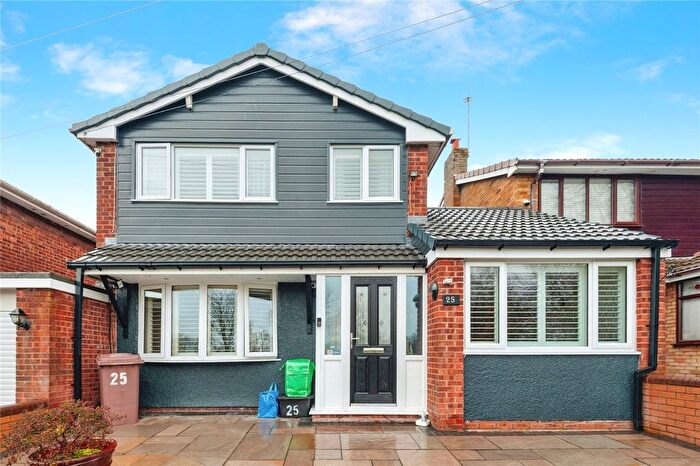 3 Bedroom Link Detached House For Sale In Sutton Park Drive, St. Helens, Merseyside, WA9