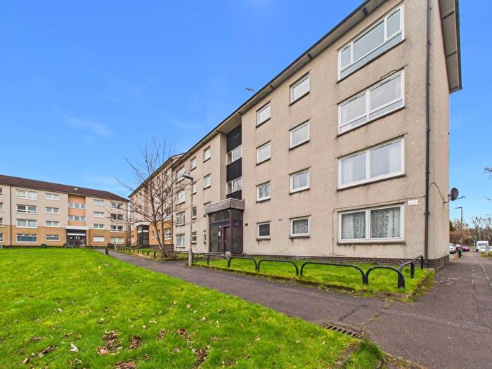 3 Bedroom Flat To Rent In Kennedy Path, Glasgow, G4