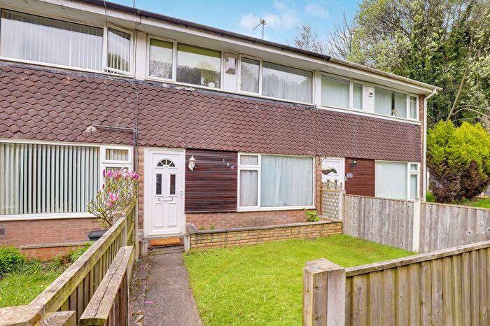 3 Bedroom Terraced House For Sale In Honeywood Drive, Nottingham, NG3