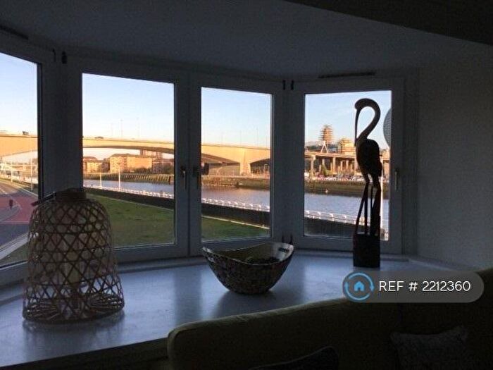 2 Bedroom Flat To Rent In Lancefield Quay, Glasgow, G3